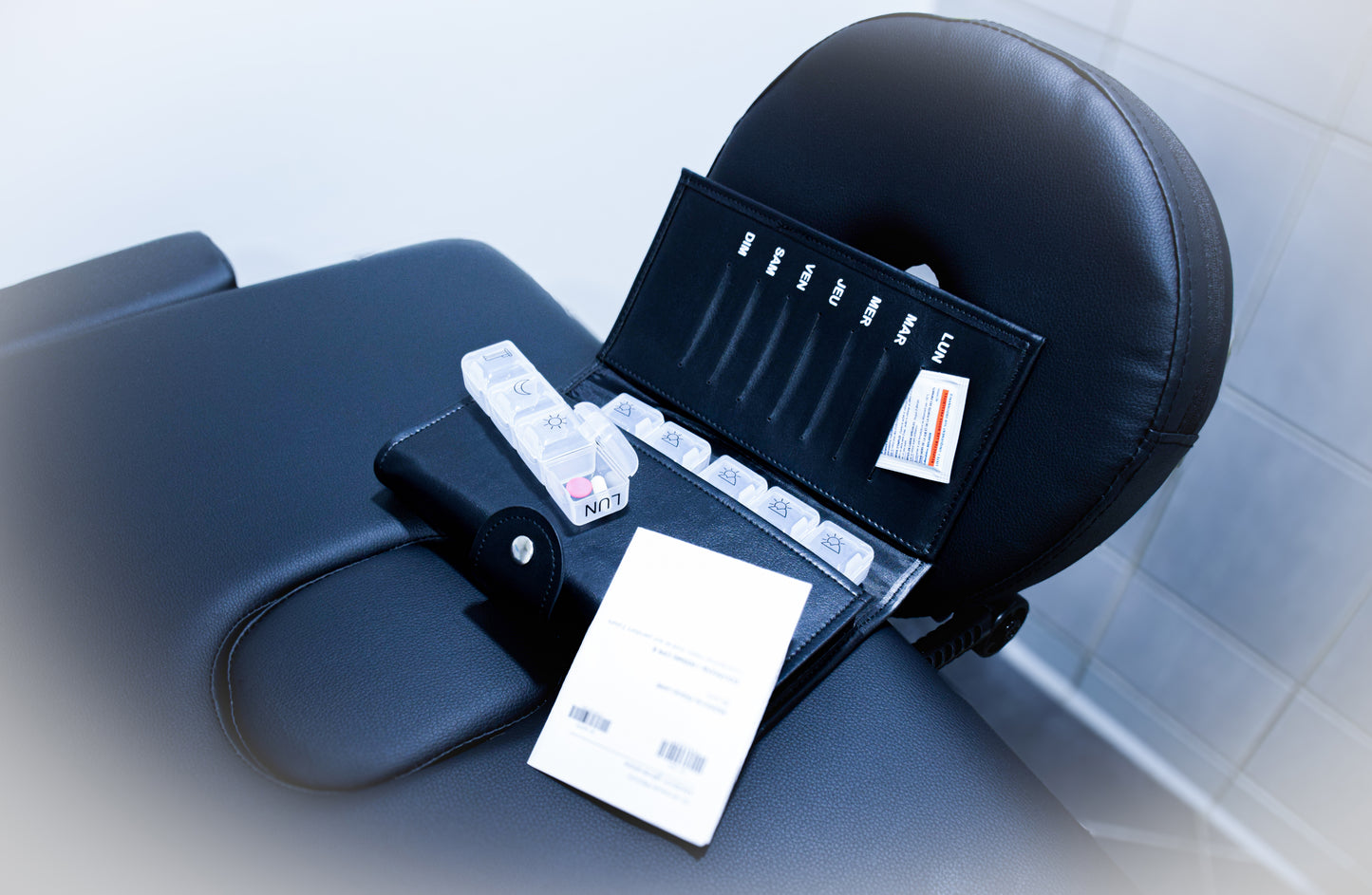  Pastillero semanal para 4 dosis (bolsa grande)